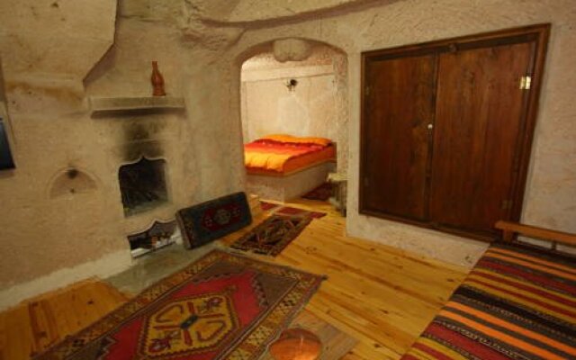 Wonderland Cave Hotel