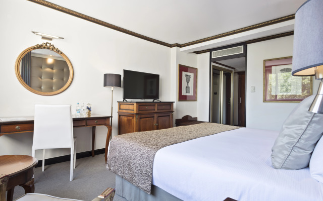 Melia White House Hotel
