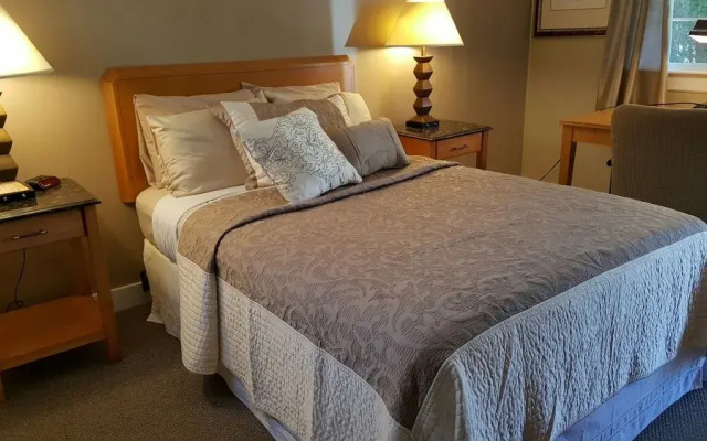 Starlight Lodge Cape Cod