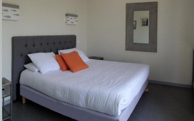 Le Ponton d'Hydroland - Appart Hotel