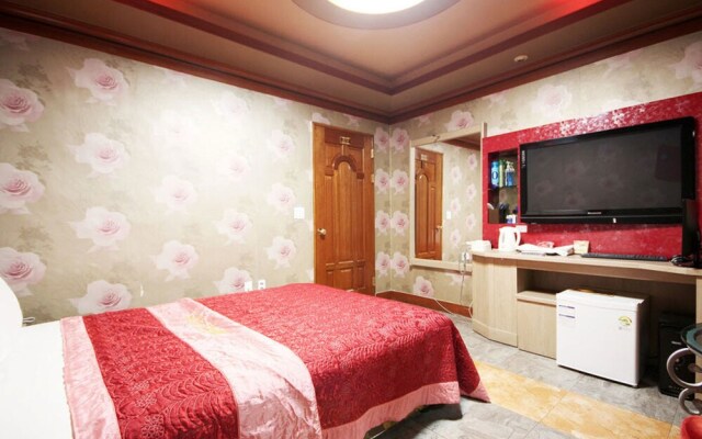 Regent Motel
