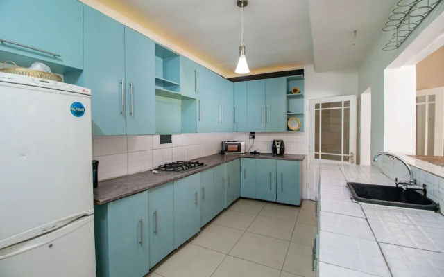 Mauya Guesthouse