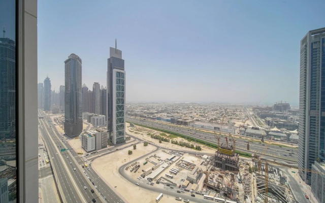 PVH - Opulent 2BR in Forte Tower 1