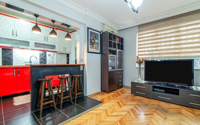 Wonderful Apartment Close to Malls in Sisli