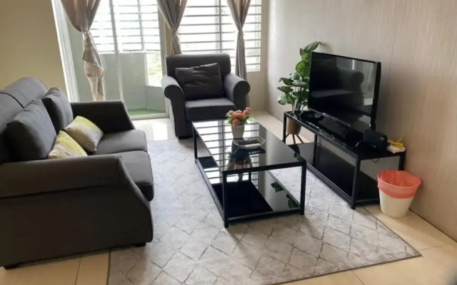 OYO 91086 Bayu Service Apartment