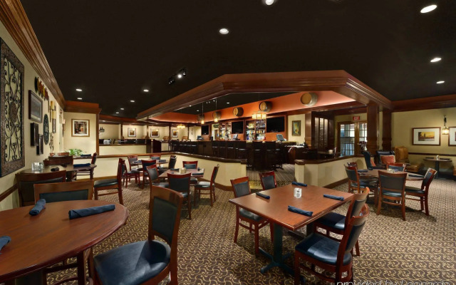 Delta Hotels by Marriott Minneapolis Northeast