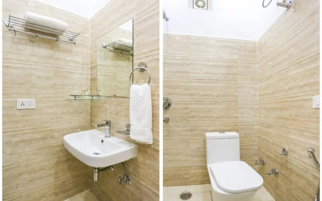 Hotel The Royal by OYO Rooms