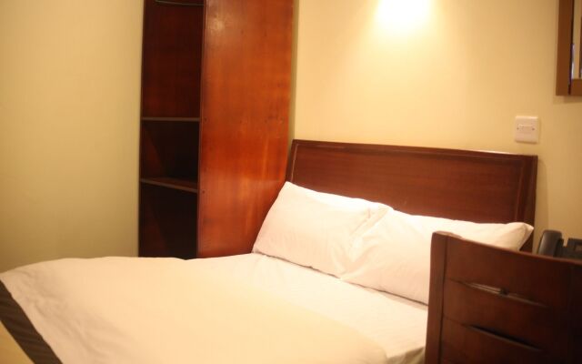 Fortune Hotel