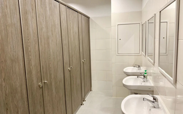 Stay Inn Hostel Jakarta - Adults only