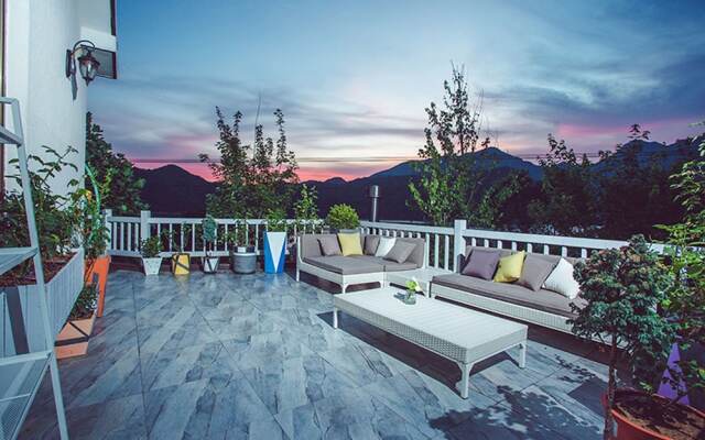 North American Recreational Villa