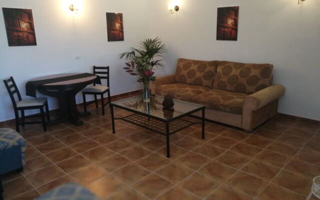 Emblema Suites - Adults Only