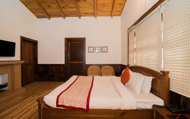 Bhikampur Lodge By Howard