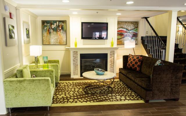 Holiday Inn Express Alpharetta - Roswell by IHG