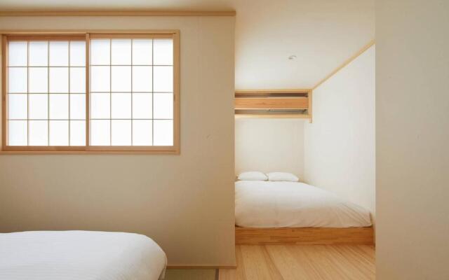 HANARE KYOTO Hachijoguchi