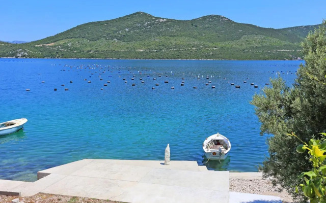 Apartments by the sea Zuronja, Peljesac - 10137