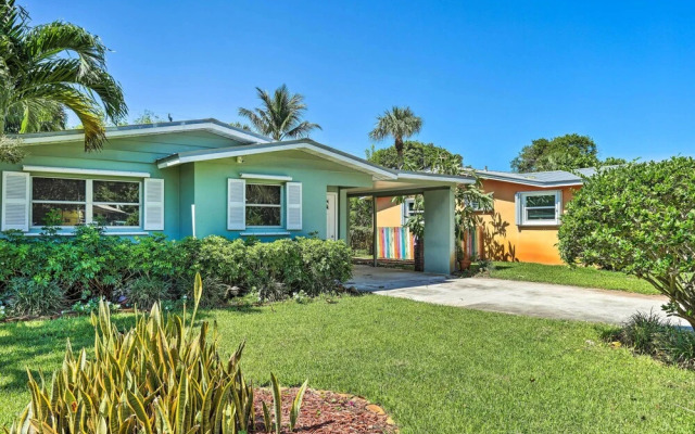 Vibrant Stuart Getaway w/ Private Hot Tub!
