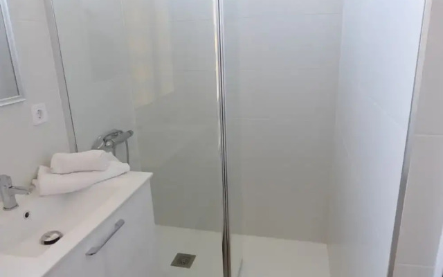 Beautiful 2 Bedroom, 2 Bathroom Apartment