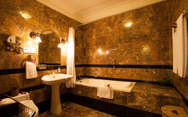 Hotel Majestic Saigon