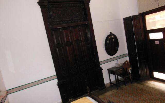 Hotel Real Toledo by Kavia