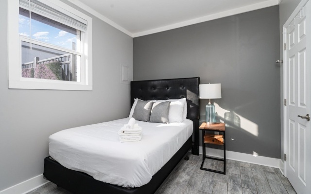 Opulent Pearl - Private Patio - Mins to Broadway