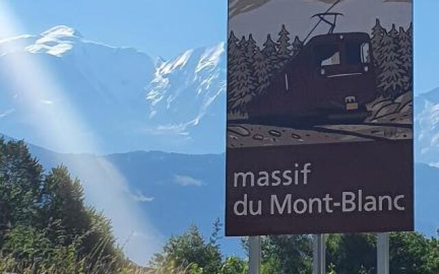 Aux croisements des stations du Mont Blanc