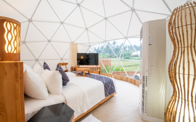 Triyana Resort and Glamping – Guest Rooms – Carangsari