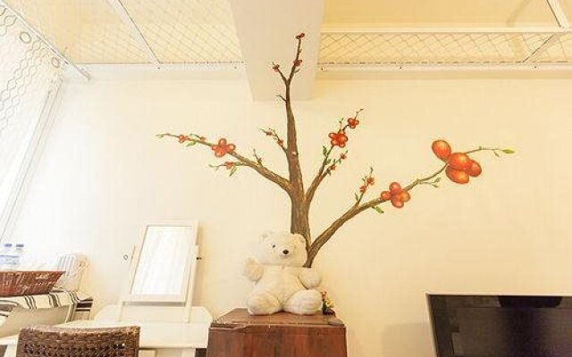 Kaohsiung near Main station - Girl House Bali style Quad room