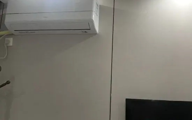 Dongzhi Lingdi Business Hotel