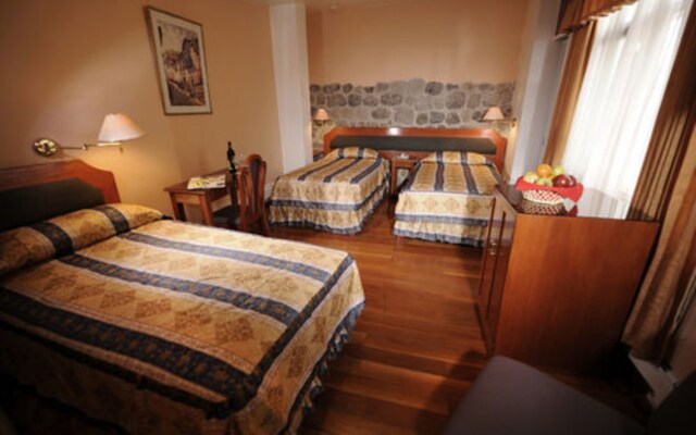 Del Prado Inn