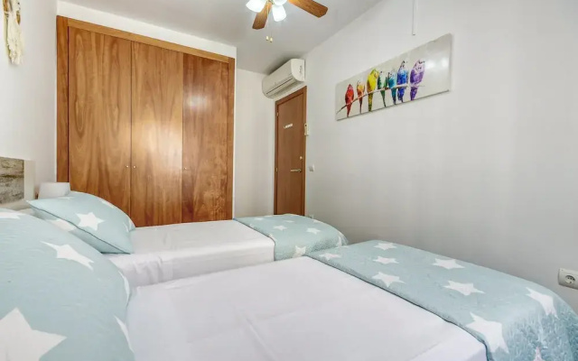 Coastal Getaway in Empuriabrava for 4