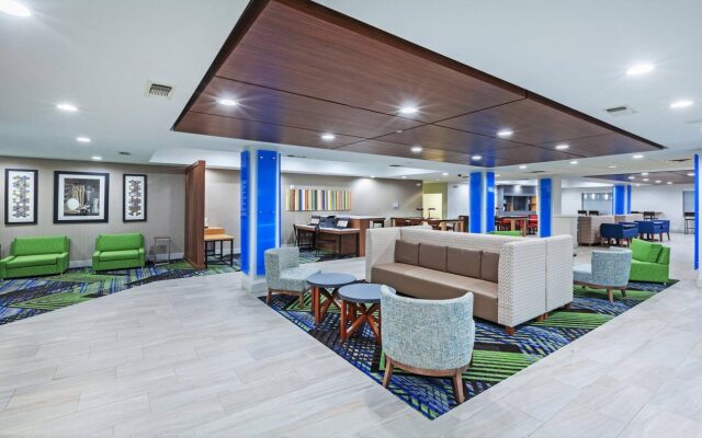 Holiday Inn Express and Suites Longview South I20 by IHG