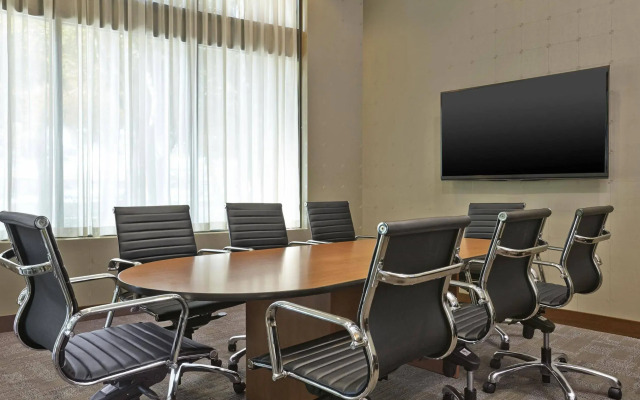 Grand Park Hotel Vancouver Airport, an Ascend Collection Hotel