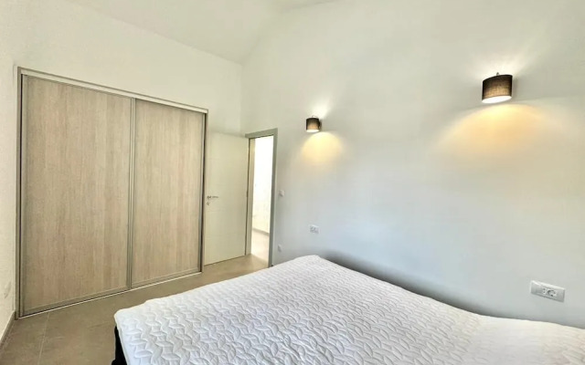 Seaside apartments Zlokovic
