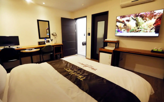 Two Heart Hotel
