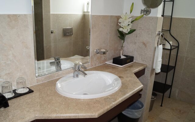 Le Sifah Resort Apartments