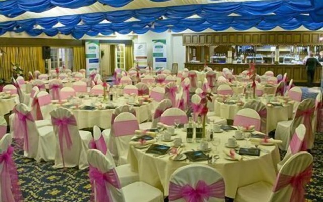 Feathers Hotel, Bar and Restaurant