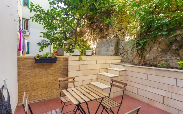Apartment Relax – 1.4km from the Old town