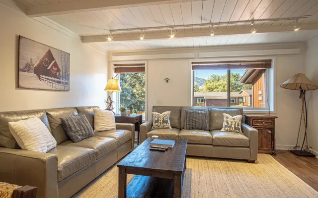 Atelier Alpine - Modern 2BD Condo W/baldy Views