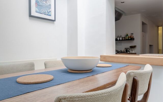 Fantastic and Bright 1 Bedroom Garden Flat