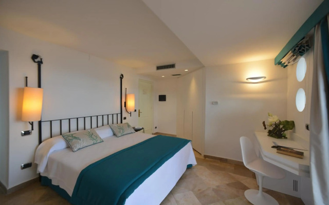 El Faro Hotel & Spa