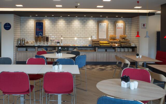 Holiday Inn Express Geneva Airport by IHG