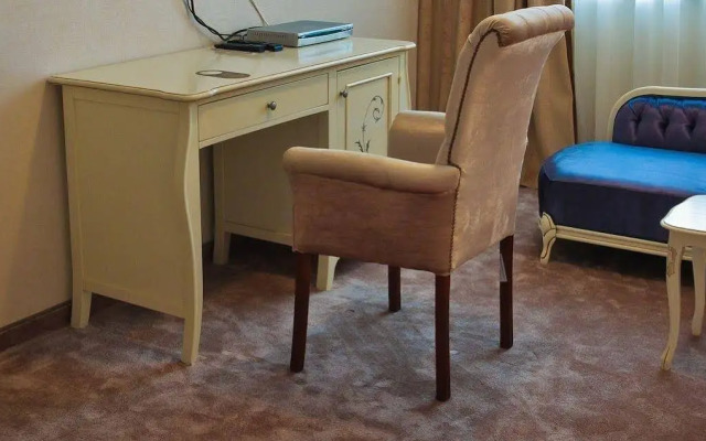 Hotel Roman By Dumbrava Business Resort