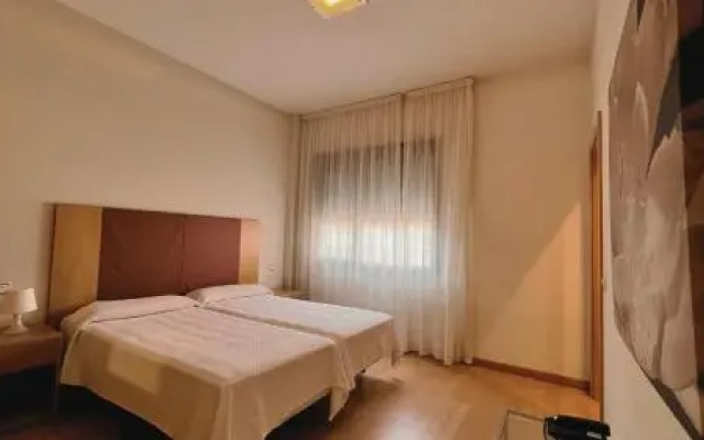 Hotel-Apartamentos Tartesos