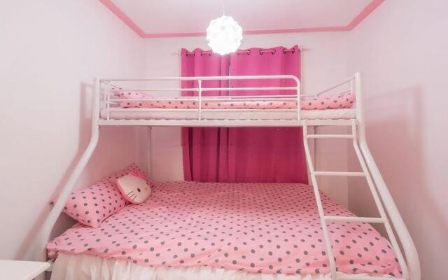 Nanu Guesthouse Pink Female Only