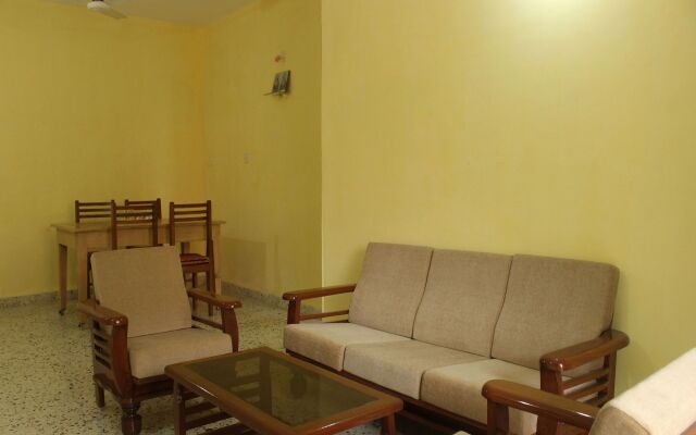 OYO 9280 Home 2 BHK Miramar Beach