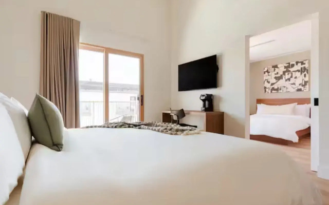 The Lum Hotel Los Angeles Stadium District