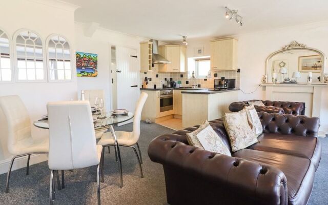 Sea View Apartment