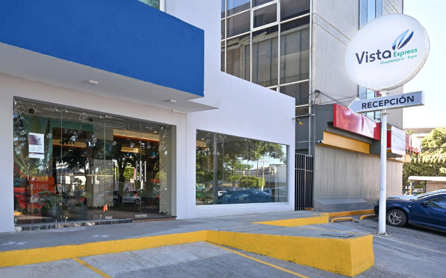 Vista Express Guadalajara Expo SureStay Collection by BW
