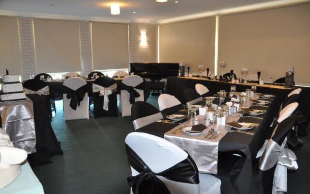 Parkview Motor Inn Parkes