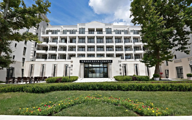 White Rock Castle Suite Hotel & SPA
